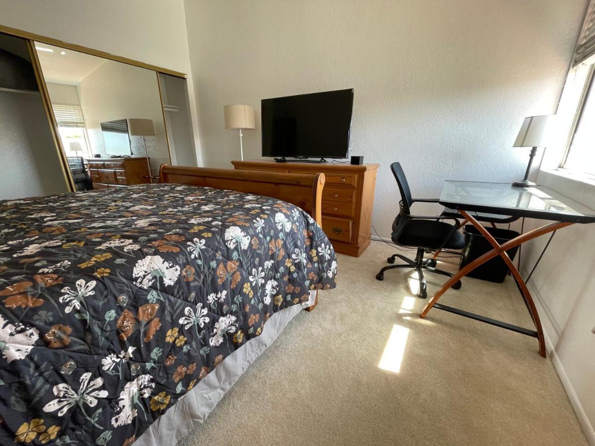 Ploy Apartment Монтерей Парк Екстериор снимка